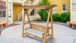 Balancelle de jardin en teck — banc suspendu avec auvent – Image 5