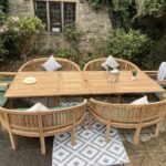 Salon de jardin en teck 16 places — table extensible, 4 chaises + 4 bancs