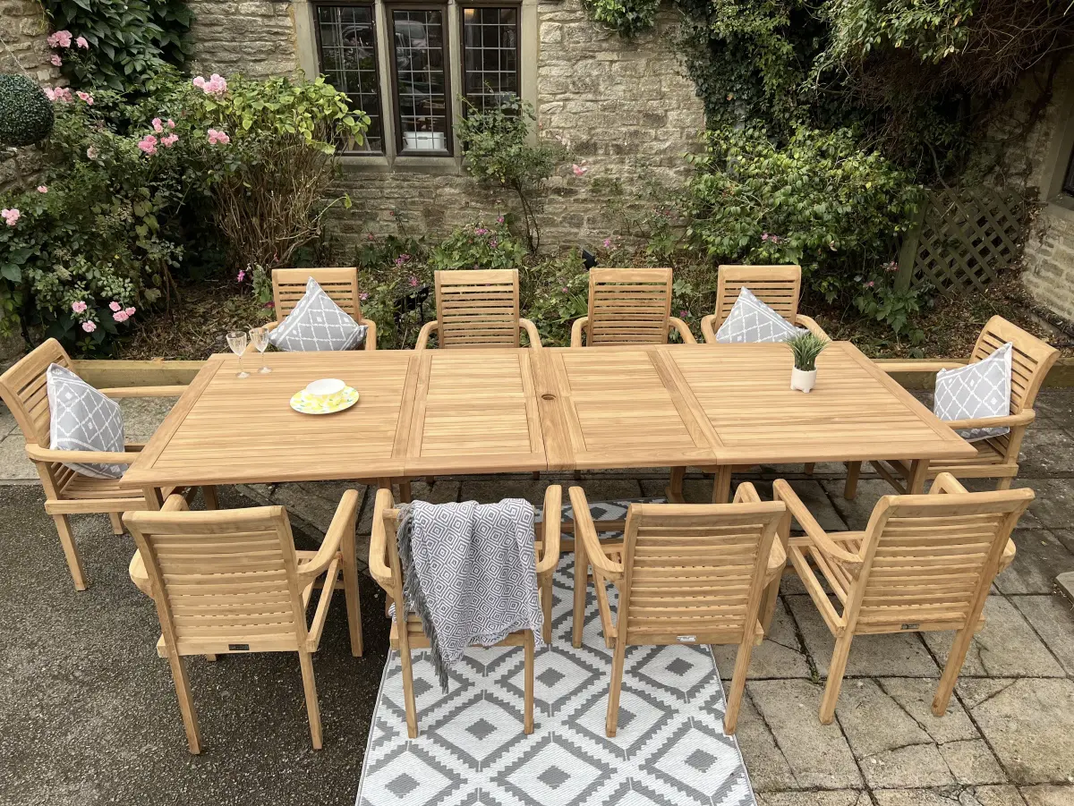Teak-Garden-furniture-3m-set-.webp Table de jardin en teck extensible 200-300 cm + 10 chaises empilables – Image 1