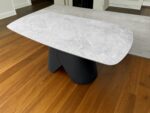 Table céramique Vernazza — gris marbré brillant