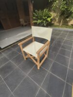Fauteuil de jardin pliant en teck — style metteur en scène – Image 3